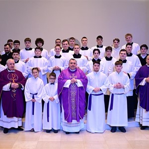 Sjemeništarci i odgojitelji Međubiskupijskog sjemeništa hodočastili "Dobrome Papi" u zagrebačku Dubravu